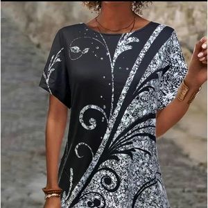 NEW Plus Size 1 XLarge /14  Asymmetrical Black White And  Silver/Gray Top